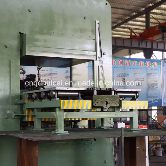 Machine de presse de vulcanisation d'incidences en caoutchouc de Brige de 1000 tonnes